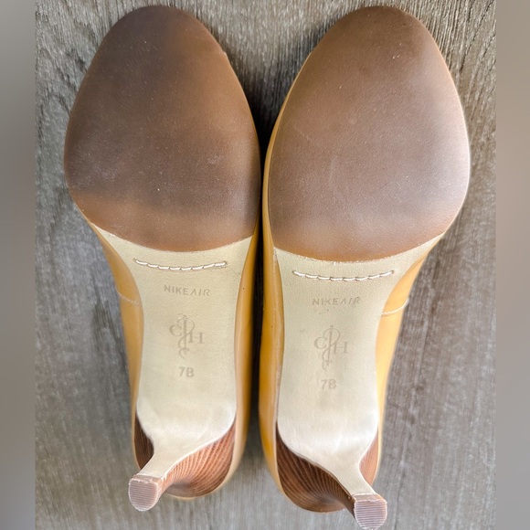COLE HAAN Air Lainey Open Toe Peep Toe Pump
Sandstone Patent Size 7 - Picture 15 of 15